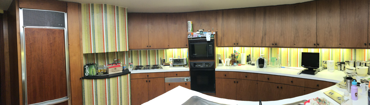 A panorama of Bob's round kitchen